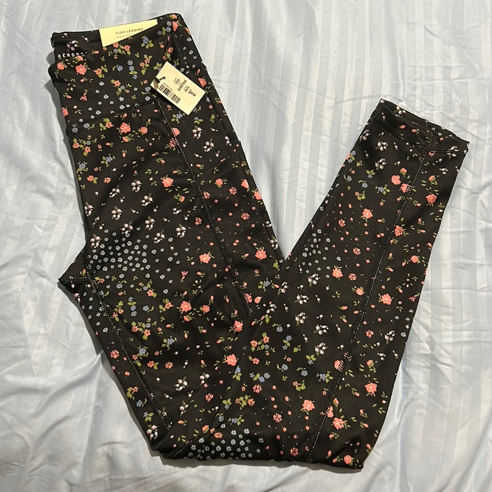 Aeropostale floral leggings